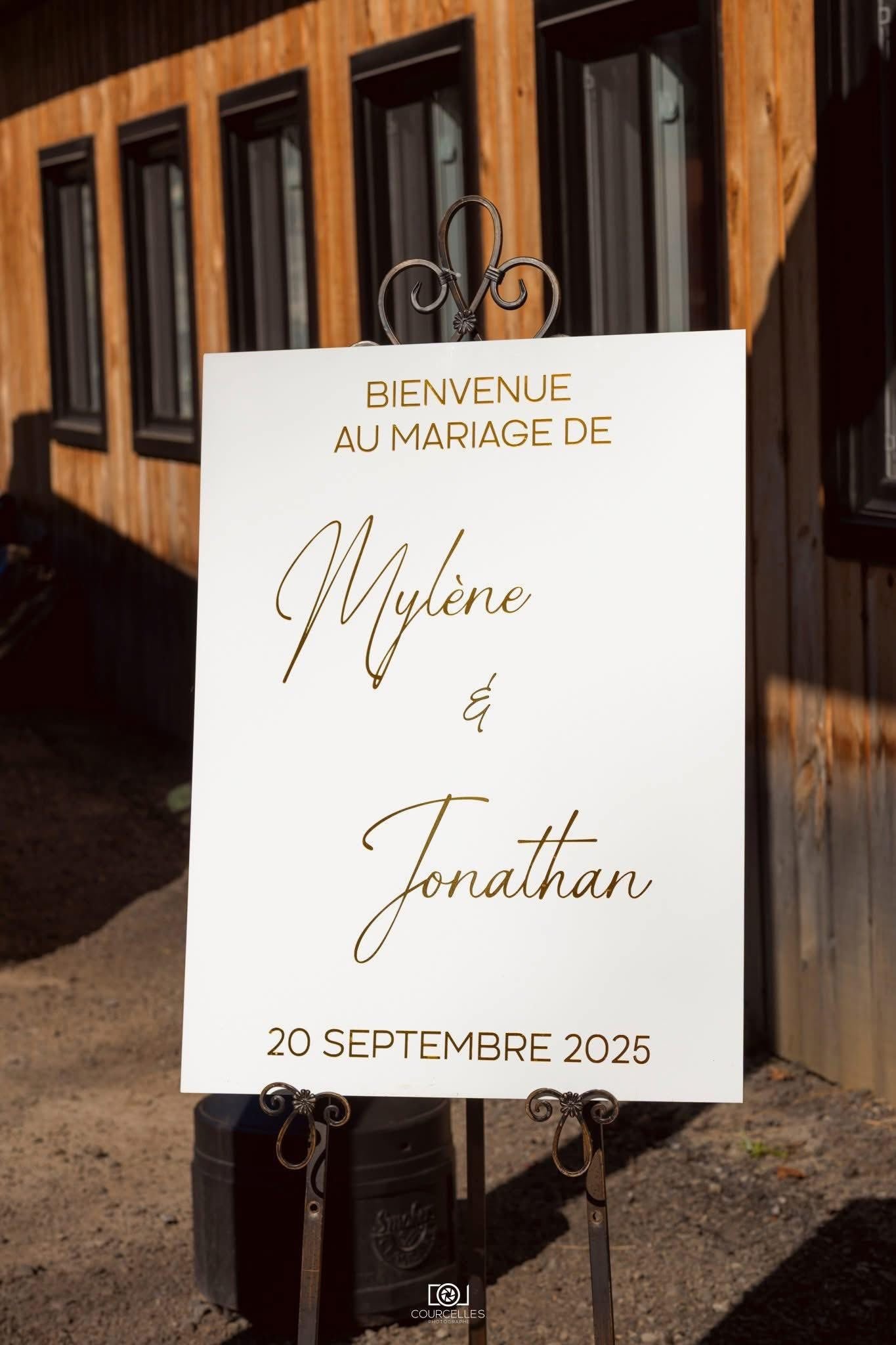 Welcome in White Acrylic